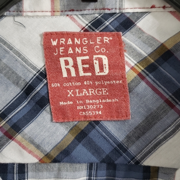 Wrangler Plaid Button Down Shirt - Picture 3 of 6